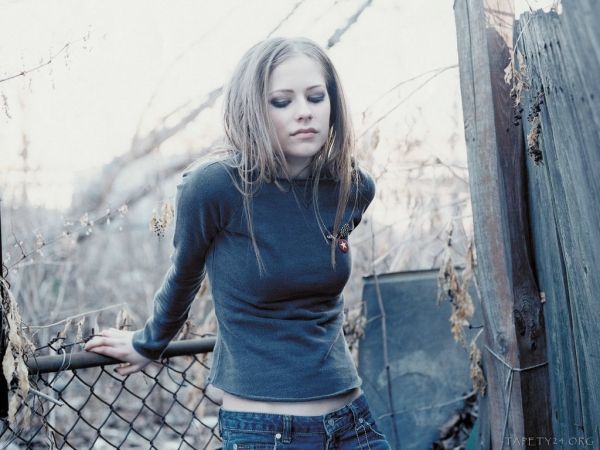 Avril.Lavigne.1183.jpg